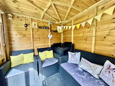 SUMMER HOUSE